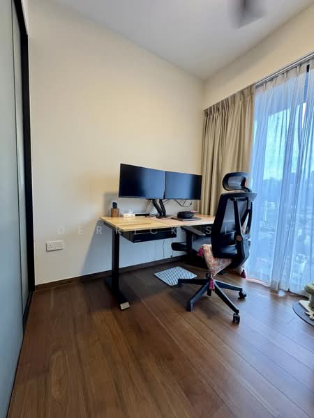 The M, 30 Middle Road, 2 Bedrooms, 743 sqft, Condominium For Rent, by Derrick Sim, 500109727 - Bedroom 2 - PropertyGuru.com.sg