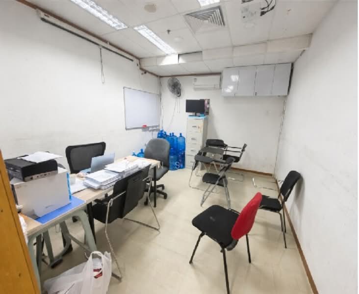 Parklane Shopping Mall, 35 Selegie Road, 570 sqft, Office For Sale, by Kensy ., 500109737 - Study - CommercialGuru.com.sg