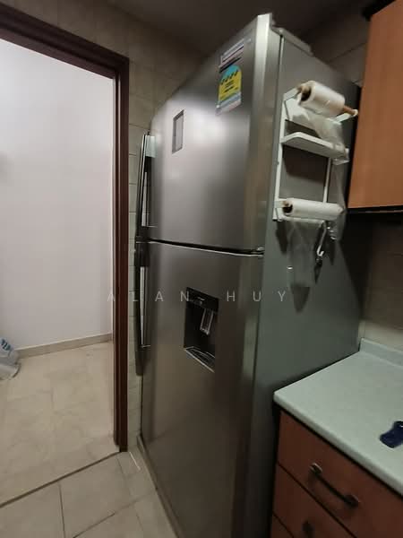 Simsville, 2 Geylang East Avenue 2, Room Rental, 200 sqft, Condominium For Rent, by Alan Huy, 500109743 - Kitchen - PropertyGuru.com.sg