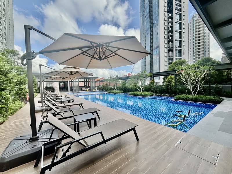 Pullman Residences, 18 Dunearn Road, 1 Bedroom, 463 sqft, Condominium For Rent, by Melvin Lee, 500109753 - Pool - PropertyGuru.com.sg