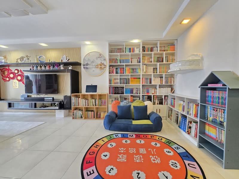 356B Admiralty Drive, 356B Admiralty Drive, 3 Bedrooms, 1,410 sqft, HDB Flat For Sale, by William Tan, 500109754 - Living Room - PropertyGuru.com.sg