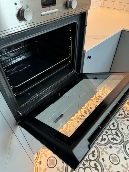 Emerald East, 8D Tanjong Rhu Road, 4 Bedrooms, 2,077 sqft, Apartment For Rent, by Pauline Lo, 500109763 - Kitchen - PropertyGuru.com.sg