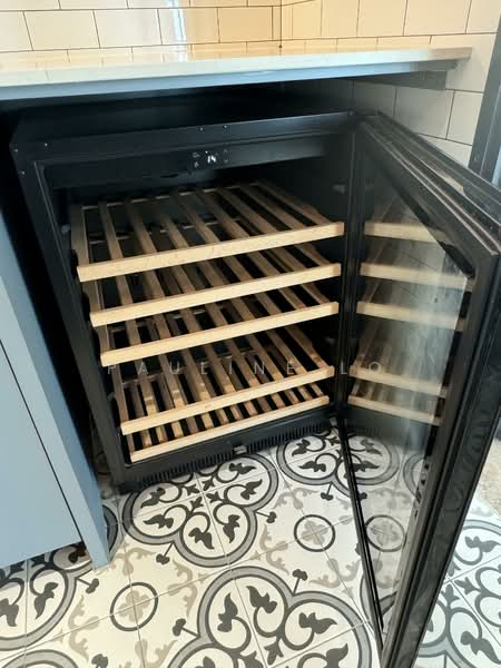 Emerald East, 8D Tanjong Rhu Road, 4 Bedrooms, 2,077 sqft, Apartment For Rent, by Pauline Lo, 500109763 - Interior - PropertyGuru.com.sg