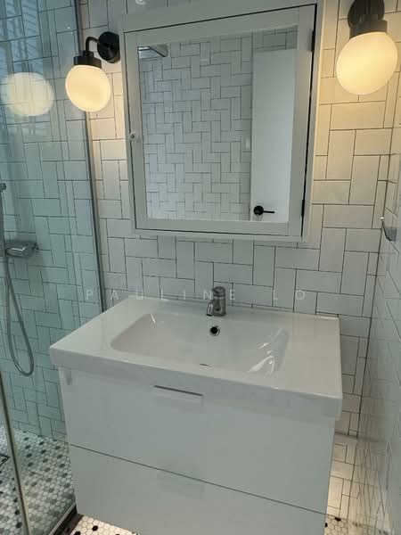 Emerald East, 8D Tanjong Rhu Road, 4 Bedrooms, 2,077 sqft, Apartment For Rent, by Pauline Lo, 500109763 - Bathroom - PropertyGuru.com.sg