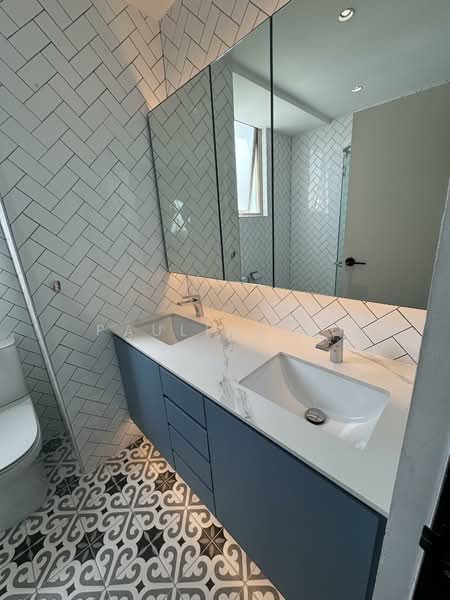 Emerald East, 8D Tanjong Rhu Road, 4 Bedrooms, 2,077 sqft, Apartment For Rent, by Pauline Lo, 500109763 - Bathroom - PropertyGuru.com.sg