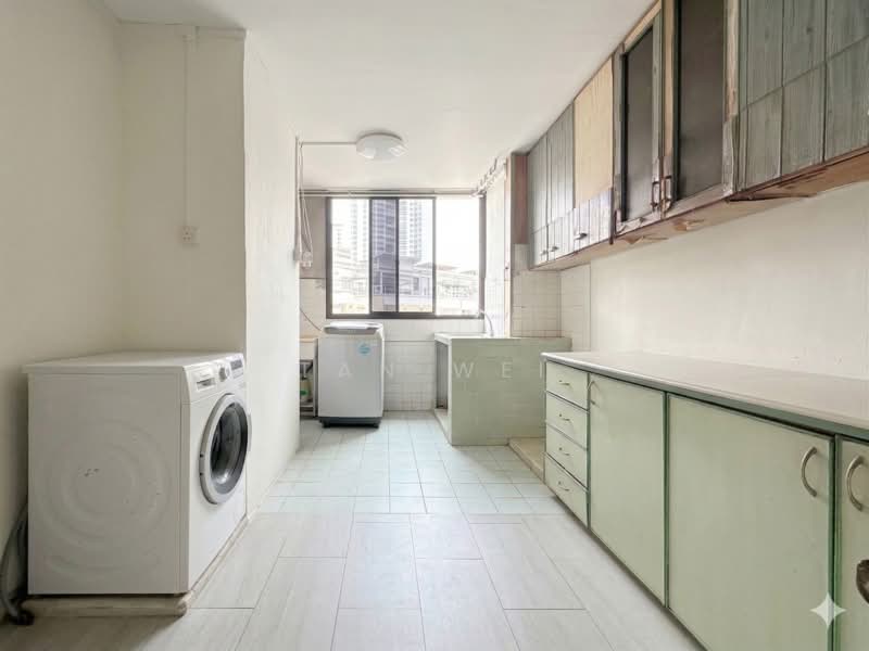 507 Bukit Batok Street 52, 507 Bukit Batok Street 52, 2 Bedrooms, 786 sqft, HDB Flat For Sale, by Tan Wei, 500109764 - Kitchen - PropertyGuru.com.sg