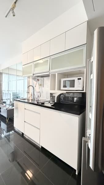 The Clift, 21 McCallum Street, 1 Bedroom, 495 sqft, Apartment For Rent, by Lee Irene, 500109767 - Kitchen - PropertyGuru.com.sg