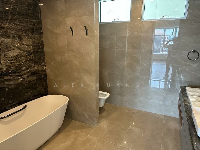 Boulevard 88, 86 Orchard Boulevard, 4 Bedrooms, 2,766 sqft, Condominium For Rent, by Alex Huang, 500109770 - Bathroom - PropertyGuru.com.sg