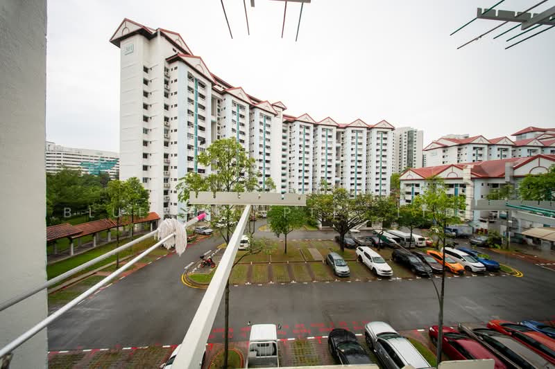 303 Jurong East Street 32, 303 Jurong East Street 32, 2 Bedrooms, 721 sqft, HDB Flat For Sale, by KENNETH CHUA, 500109771 - Exterior - PropertyGuru.com.sg