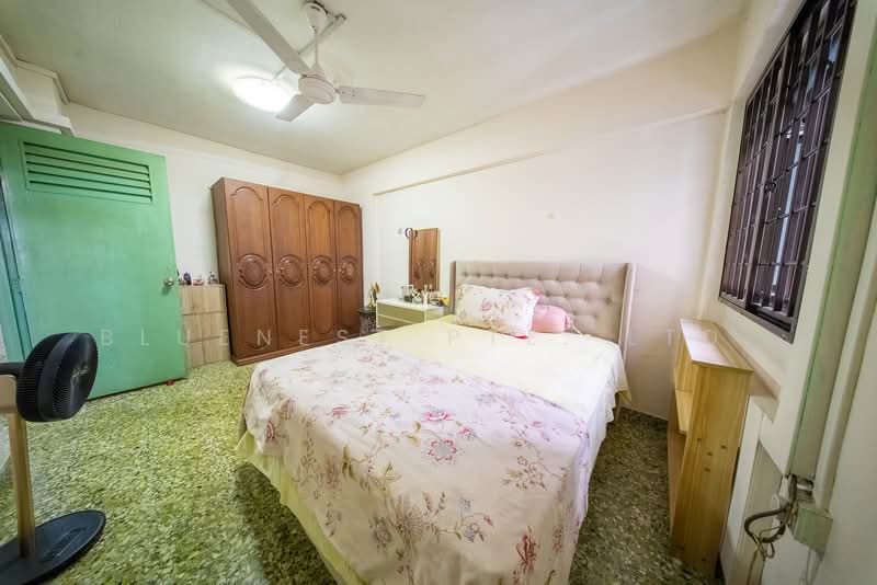 303 Jurong East Street 32, 303 Jurong East Street 32, 2 Bedrooms, 721 sqft, HDB Flat For Sale, by KENNETH CHUA, 500109771 - Bedroom - PropertyGuru.com.sg