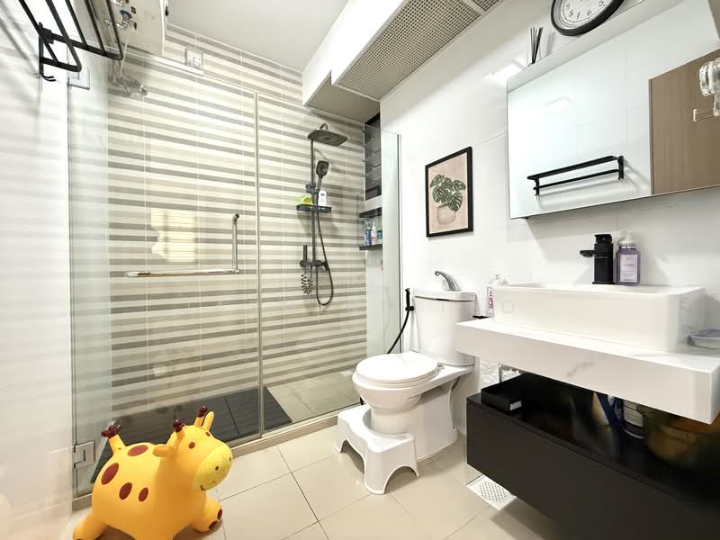 420A Northshore Drive, 420A Northshore Drive, 3 Bedrooms, 1,206 sqft, HDB Flat For Rent, by Jasmine Teo, 500109786 - Bathroom - PropertyGuru.com.sg