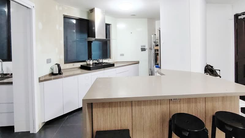 Parc Oasis, 49 Jurong East Avenue 1, Room Rental, 100 sqft, Condominium For Rent, by Bespoke Habitat Pte Ltd, 500109793 - 15-04 Kitchen - PropertyGuru.com.sg