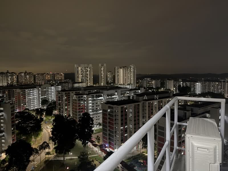 228B Ang Mo Kio Street 23, 228B Ang Mo Kio Street 23, 3 Bedrooms, 1,001 sqft, HDB Flat For Sale, by Jaslyn Tan, 500109794 - Exterior - PropertyGuru.com.sg