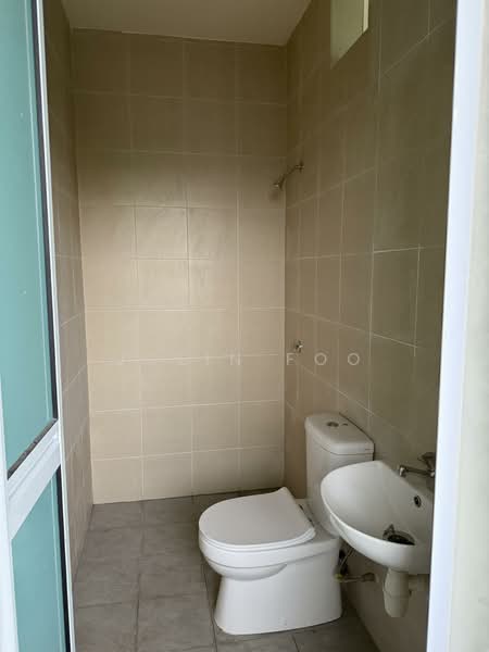 Tuas South Street 1, 1 Tuas South Street 1, 41,000 sqft, Factory / Workshop (B2) For Sale, by Jolin Foo, 500109795 - Bathroom - CommercialGuru.com.sg