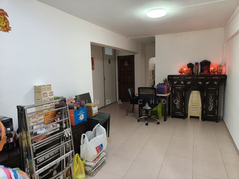 481 Jurong West Street 41, 481 Jurong West Street 41, 2 Bedrooms, 882 sqft, HDB Flat For Sale, by Melinda Choo, 500109797 - Living Room - PropertyGuru.com.sg