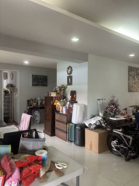 135 Pasir Ris Street 11, 135 Pasir Ris Street 11, 4 Bedrooms, 1,582 sqft, HDB Flat For Sale, by Cyrus Lim, 500109798 - Interior - PropertyGuru.com.sg