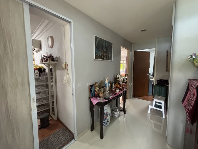 135 Pasir Ris Street 11, 135 Pasir Ris Street 11, 4 Bedrooms, 1,582 sqft, HDB Flat For Sale, by Cyrus Lim, 500109798 - Entrance - PropertyGuru.com.sg