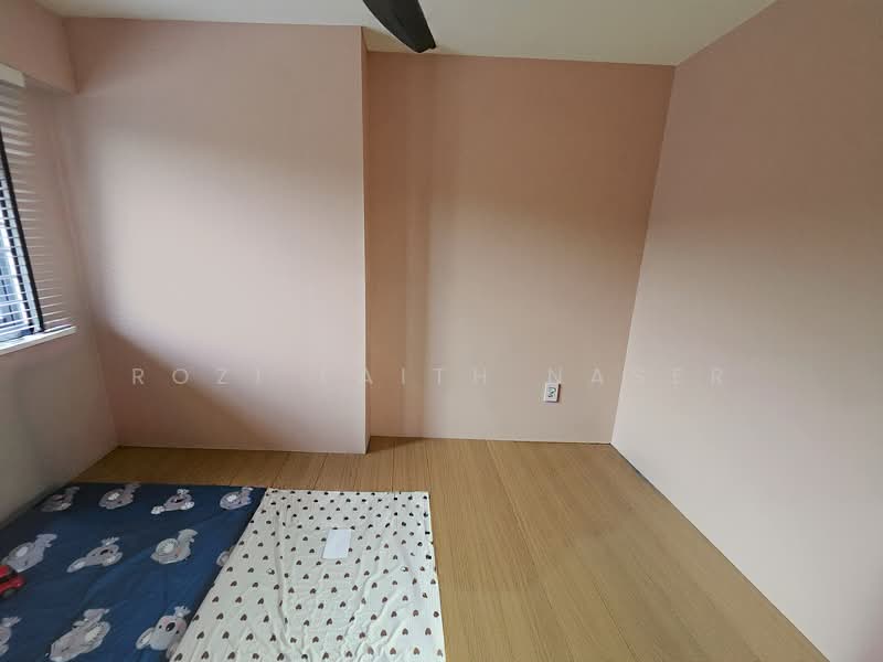 620A Tampines Street 61, 620A Tampines Street 61, 3 Bedrooms, 1,216 sqft, HDB Flat For Sale, by Rozi Faith Naser, 500109800 - Bedroom - PropertyGuru.com.sg