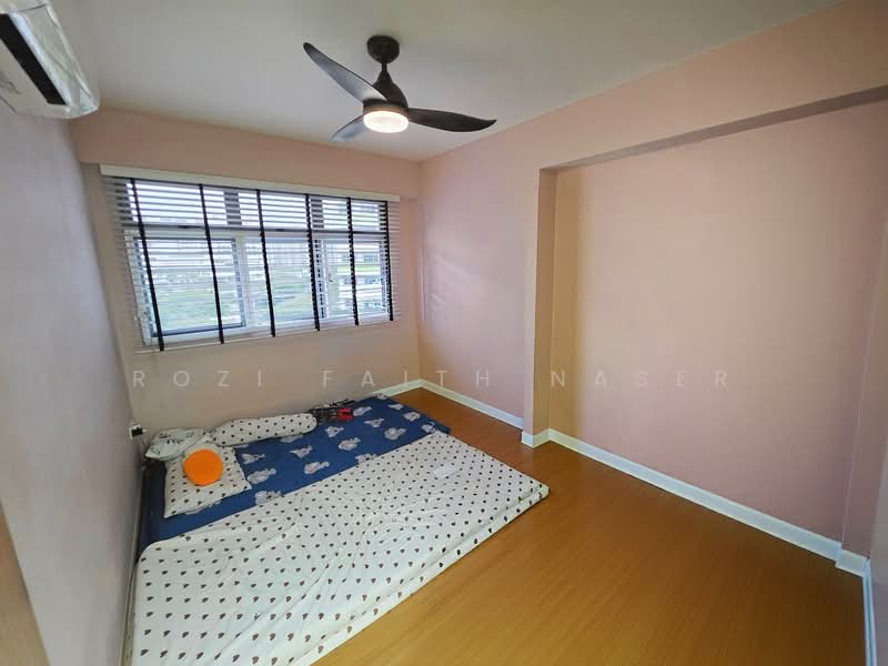 620A Tampines Street 61, 620A Tampines Street 61, 3 Bedrooms, 1,216 sqft, HDB Flat For Sale, by Rozi Faith Naser, 500109800 - Bedroom - PropertyGuru.com.sg