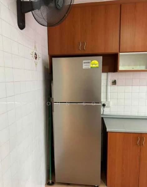 Hdb, , 2 Bedrooms, 721 sqft, HDB Flat For Sale, by John Soh, 500109811 - Kitchen - PropertyGuru.com.sg