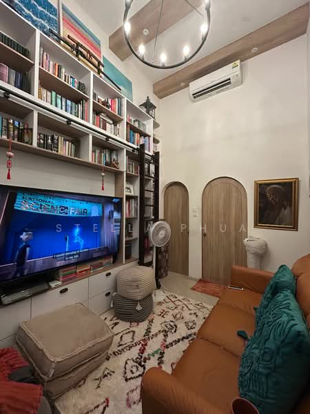 Bluwaters 2, 205 Jalan Loyang Besar, 3 Bedrooms, 1,496 sqft, Condominium For Sale, by Stella Phua, 500109817 - Living Room - PropertyGuru.com.sg