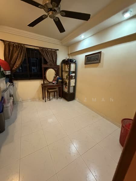 584 Woodlands Drive 16, 584 Woodlands Drive 16, 3 Bedrooms, 979 sqft, HDB Flat For Sale, by Asyraf Azman, 500109820 - PropertyGuru.com.sg