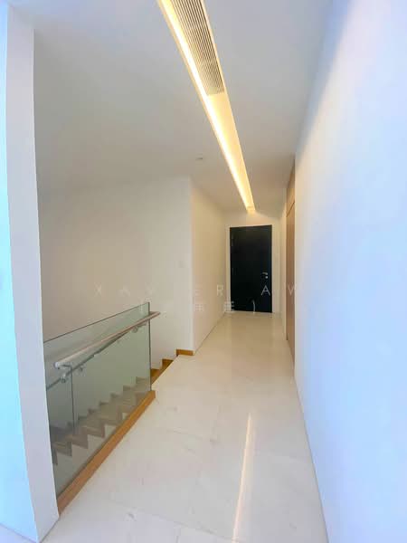 Orchard Scotts, 11 Anthony Road, 4 Bedrooms, 3,369 sqft, Condominium For Rent, by Xavier Aw (欧伟廷), 500109825 - Corridor - PropertyGuru.com.sg