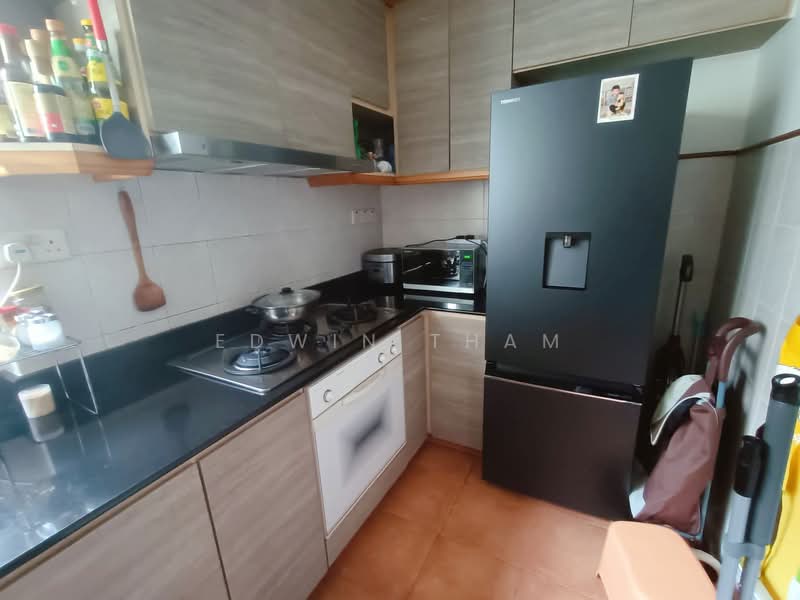 Euphony Gardens, 5 Jalan Mata Ayer, 4 Bedrooms, 1,894 sqft, Condominium For Rent, by Edwin Tham, 500109833 - Kitchen - PropertyGuru.com.sg