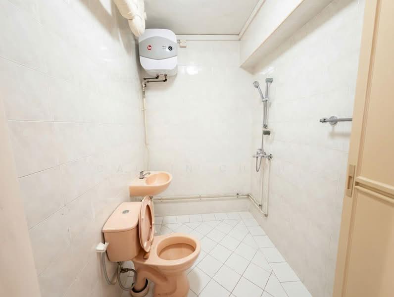 367 Corporation Drive, 367 Corporation Drive, 4 Bedrooms, 1,315 sqft, HDB Flat For Sale, by Calvin Choh, 500109849 - Bathroom - PropertyGuru.com.sg