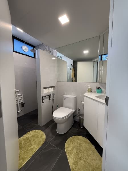 Mandarin Gardens, 7 Siglap Road, 3 Bedrooms, 1,572 sqft, Condominium For Sale, by KK Lee, 500109855 - Bathroom - PropertyGuru.com.sg