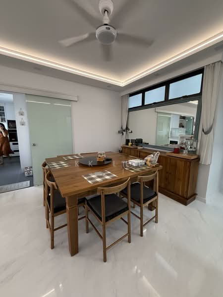 Mandarin Gardens, 7 Siglap Road, 3 Bedrooms, 1,572 sqft, Condominium For Sale, by KK Lee, 500109855 - Dining Room - PropertyGuru.com.sg