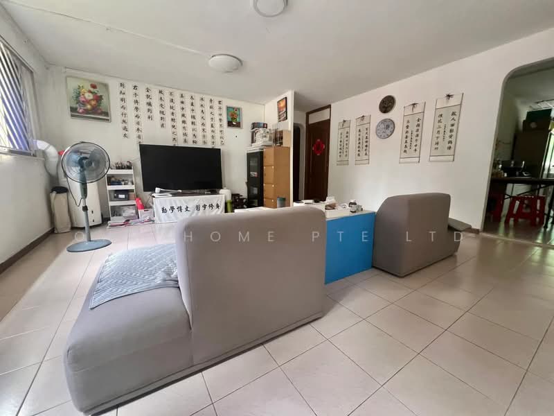 617 Hougang Avenue 8, 617 Hougang Avenue 8, 3 Bedrooms, 1,119 sqft, HDB Flat For Sale, by DICKSON PANG, 500109857 - Living Room - PropertyGuru.com.sg