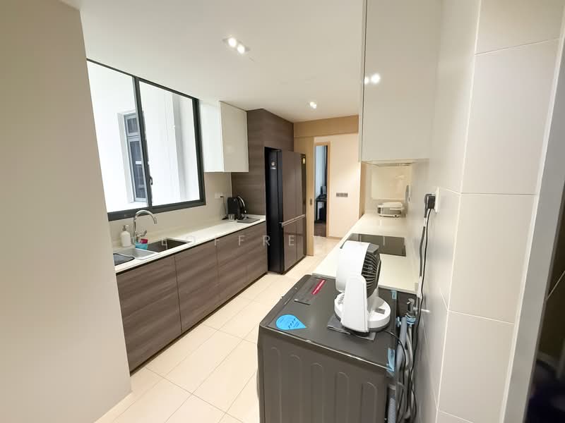 The Luxurie, 21 Compassvale Road, Room Rental, 120 sqft, Condominium For Rent, by Geoffrey Lim, 500109871 - Kitchen - PropertyGuru.com.sg