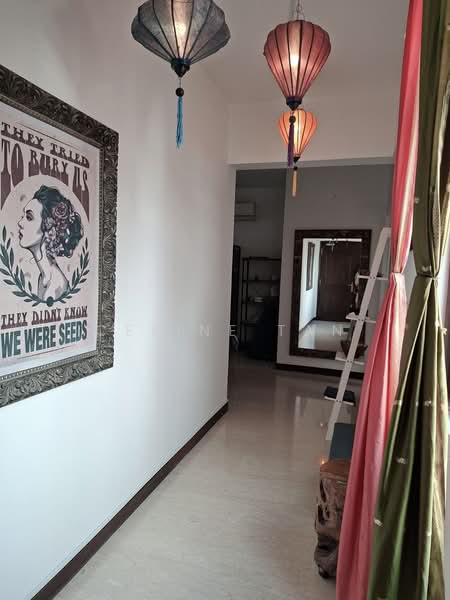 Fairmount Condo, 30 Eastwood Road, 2 Bedrooms, 938 sqft, Condominium For Rent, by Celine Tan, 500109875 - Entrance - PropertyGuru.com.sg