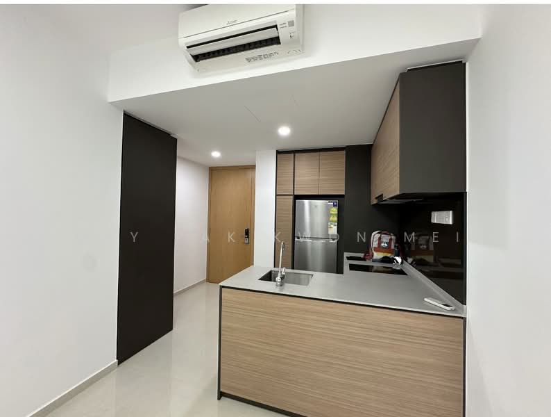 Midwood, 10 Hillview Rise, 2 Bedrooms, 700 sqft, Condominium For Sale, by May Pak Kwon Mei, 500109877 - Kitchen - PropertyGuru.com.sg
