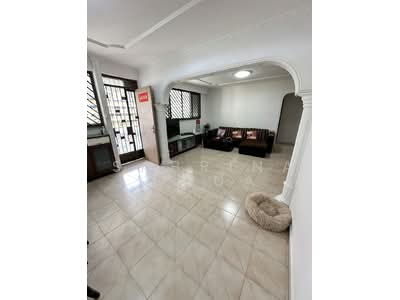 For Sale - 888 Tampines Street 81