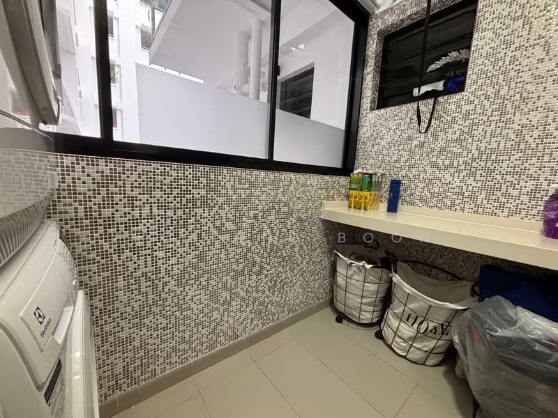 997B Buangkok Crescent, 997B Buangkok Crescent, 3 Bedrooms, 1,001 sqft, HDB Flat For Sale, by Yeo Tong Boon, 500109888 - Balcony - PropertyGuru.com.sg