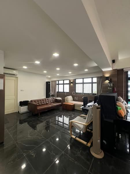 997B Buangkok Crescent, 997B Buangkok Crescent, 3 Bedrooms, 1,001 sqft, HDB Flat For Sale, by Yeo Tong Boon, 500109888 - Living Room - PropertyGuru.com.sg