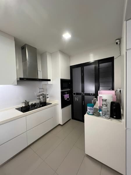 997B Buangkok Crescent, 997B Buangkok Crescent, 3 Bedrooms, 1,001 sqft, HDB Flat For Sale, by Yeo Tong Boon, 500109888 - Kitchen - PropertyGuru.com.sg
