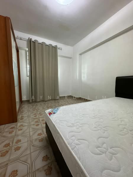 212 Ang Mo Kio Avenue 3, 212 Ang Mo Kio Avenue 3, 2 Bedrooms, 721 sqft, HDB Flat For Rent, by Raynard Lim, 500109891 - Bedroom - PropertyGuru.com.sg