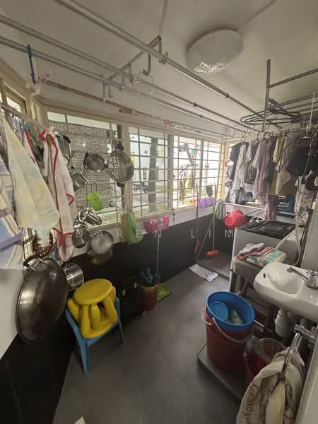 697 Hougang Street 61, 697 Hougang Street 61, 3 Bedrooms, 903 sqft, HDB Flat For Sale, by Daren Lim, 500109896 - PropertyGuru.com.sg