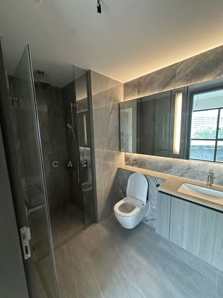 Piccadilly Grand, Northumberland Road, 2 Bedrooms, 646 sqft, Condominium For Rent, by Casey Teh, 500109901 - Bathroom - PropertyGuru.com.sg