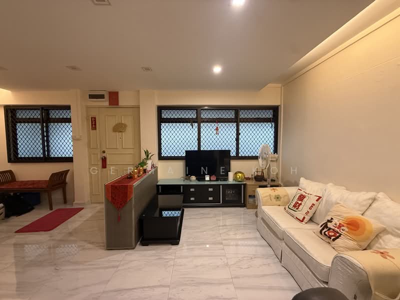151 Jalan Teck Whye, 151 Jalan Teck Whye, 3 Bedrooms, 1,076 sqft, HDB Flat For Sale, by Germaine Koh, 500109915 - Living Room - PropertyGuru.com.sg