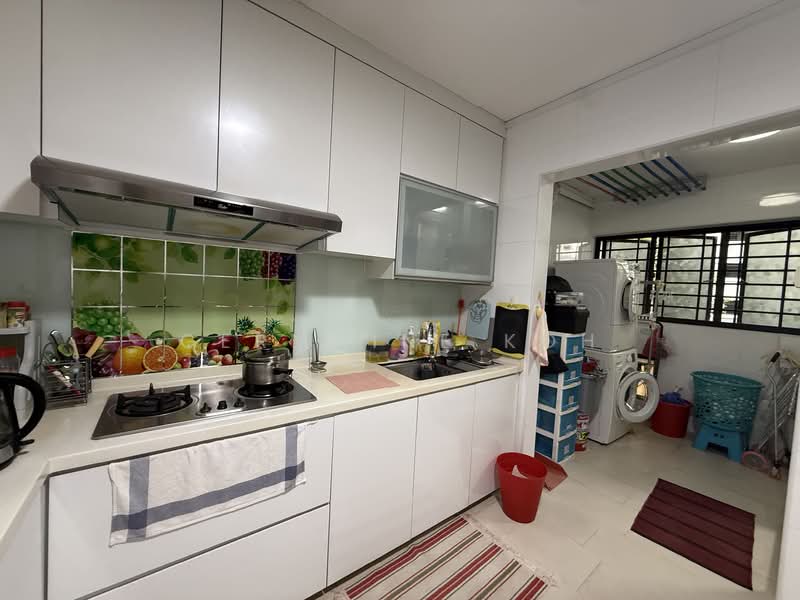 151 Jalan Teck Whye, 151 Jalan Teck Whye, 3 Bedrooms, 1,076 sqft, HDB Flat For Sale, by Germaine Koh, 500109915 - Kitchen - PropertyGuru.com.sg