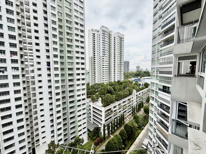 588D Ang Mo Kio Street 52, 588D Ang Mo Kio Street 52, 3 Bedrooms, 1,205 sqft, HDB Flat For Sale, by Junior Ng, 500109916 - Exterior - PropertyGuru.com.sg