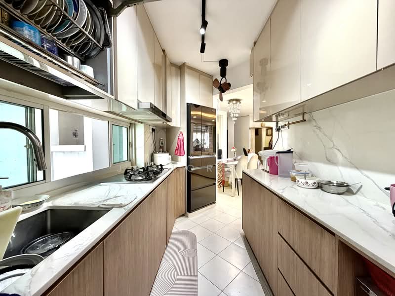 588D Ang Mo Kio Street 52, 588D Ang Mo Kio Street 52, 3 Bedrooms, 1,205 sqft, HDB Flat For Sale, by Junior Ng, 500109916 - Kitchen - PropertyGuru.com.sg