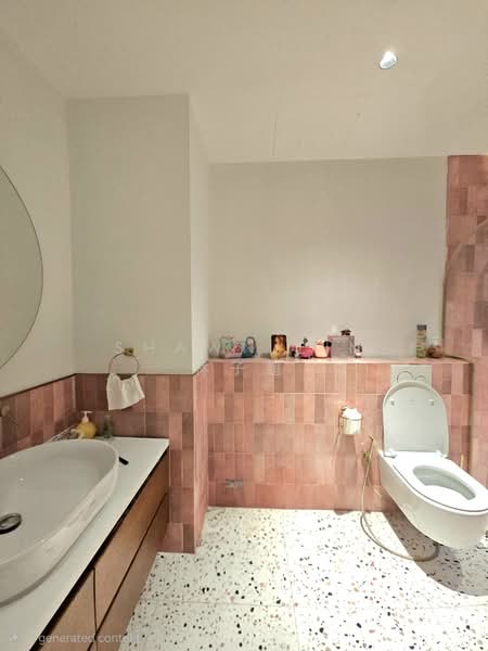 Hillcrest Villa, 19T Hillcrest Road, 5 Bedrooms, 2,896 sqft, Cluster House For Sale, by Shawn Lin 林子超, 500109919 - Bathroom - PropertyGuru.com.sg