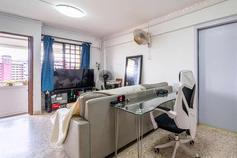 Dual Key Jumbo Unit in AMK, , 4 Bedrooms, 1,464 sqft, HDB Flat For Sale, by Ethan Lim, 500109921 - Living Room - PropertyGuru.com.sg