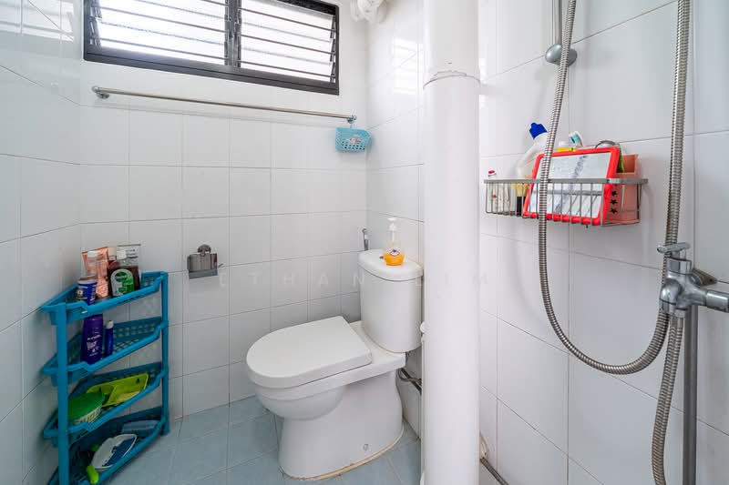 Dual Key Jumbo Unit in AMK, , 4 Bedrooms, 1,464 sqft, HDB Flat For Sale, by Ethan Lim, 500109921 - Bathroom - PropertyGuru.com.sg