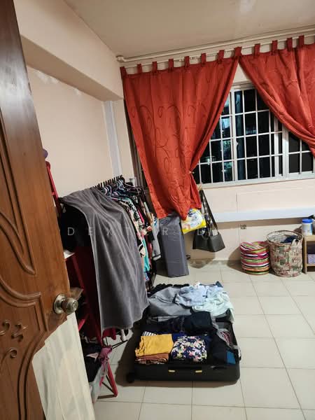 168 Woodlands Street 11, 168 Woodlands Street 11, 2 Bedrooms, 1,054 sqft, HDB Flat For Rent, by Dexter Lim, 500109925 - Interior - PropertyGuru.com.sg